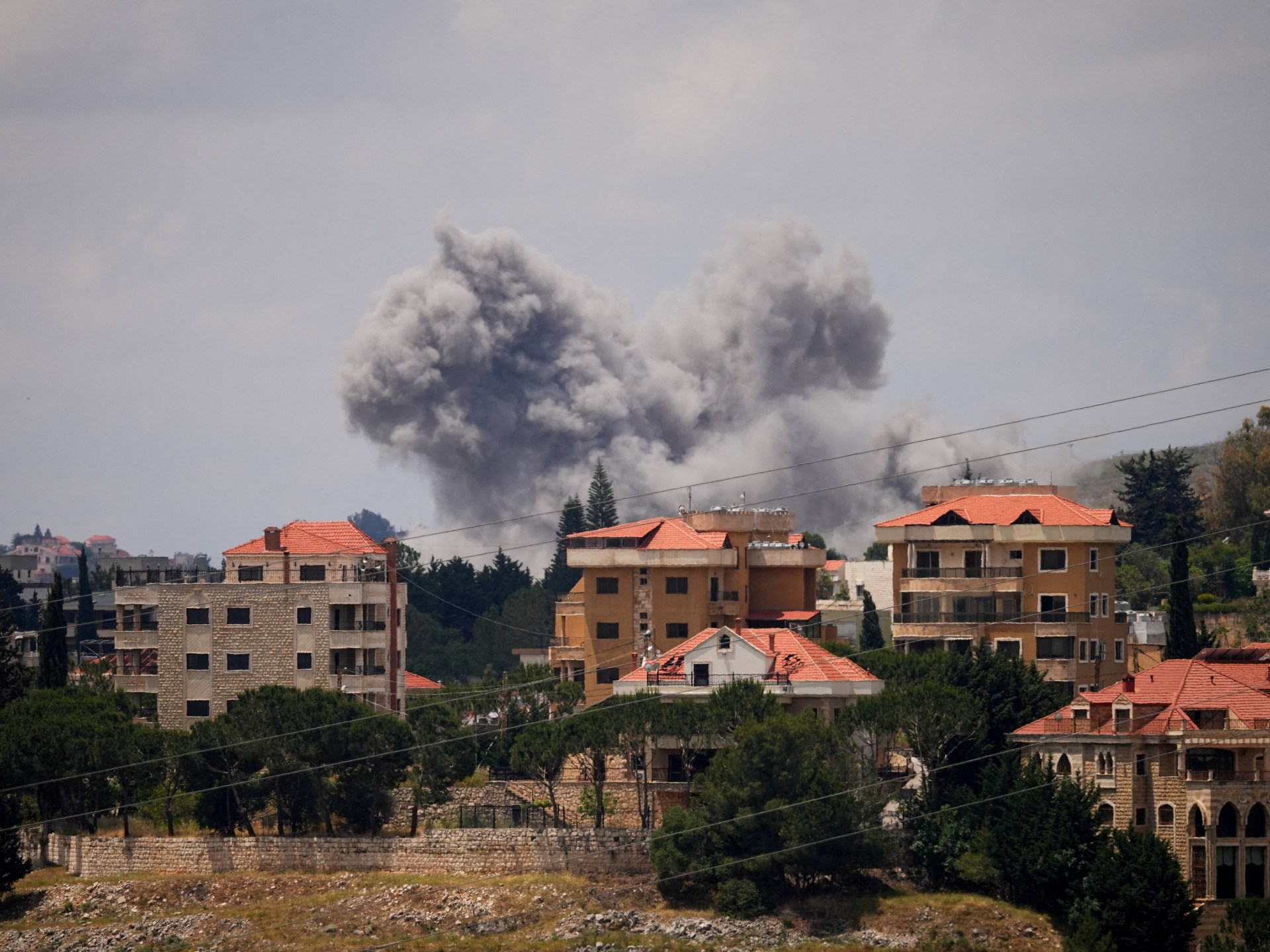 'Pukulan keras': Israel menggempur Lebanon; Pejabat Iran di Qatar untuk melakukan pembicaraan