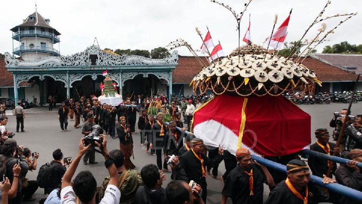 dua-grebeg-besar-idul-adha-di-keraton-surakarta