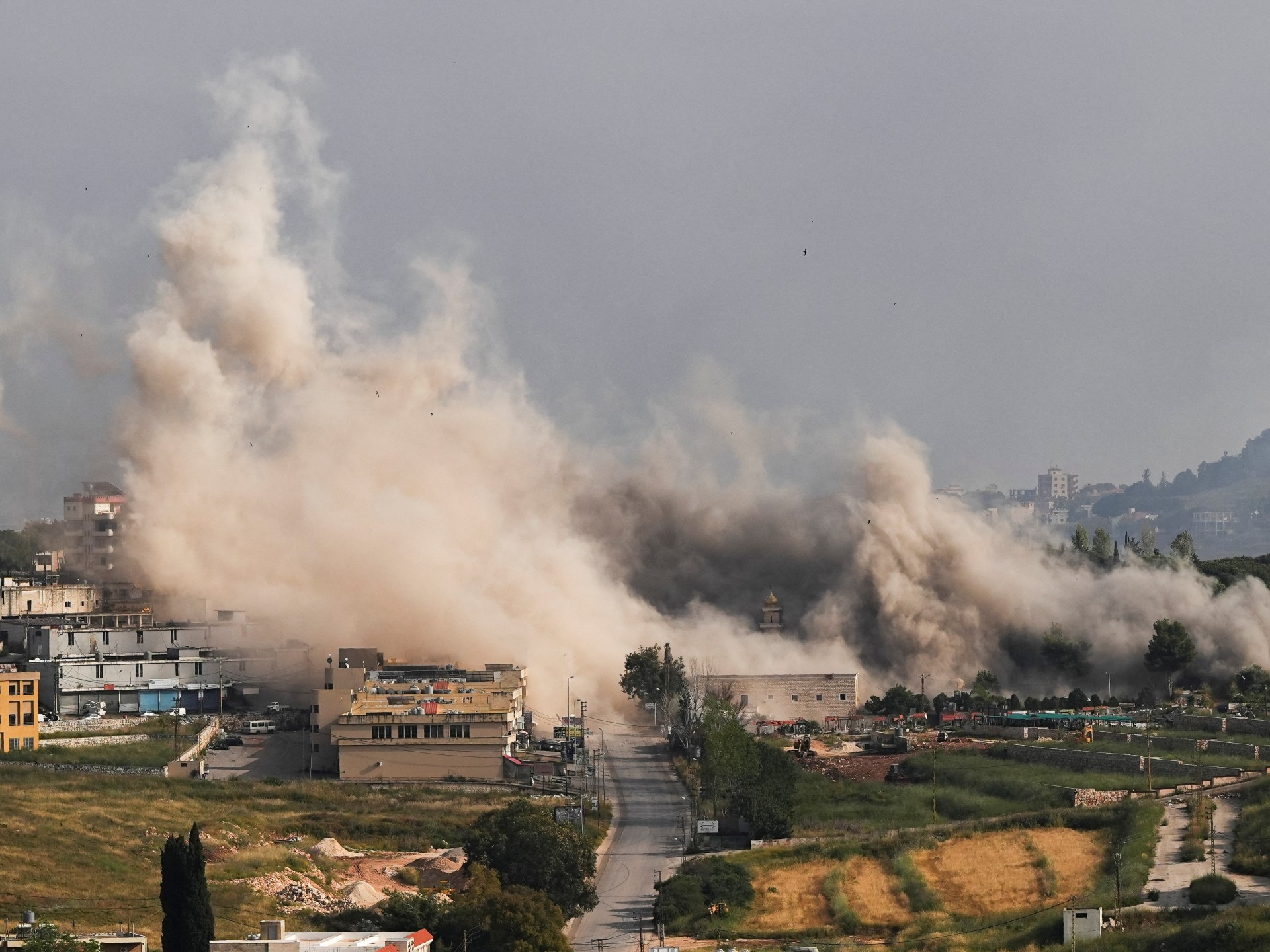 Mengapa Israel menyerang Nabatieh, kota besar di selatan Lebanon?