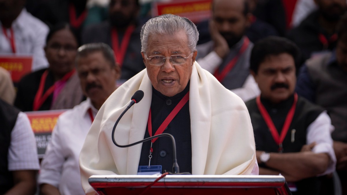 Penggerebekan terhadap pemimpin oposisi India memicu kekerasan di Kerala