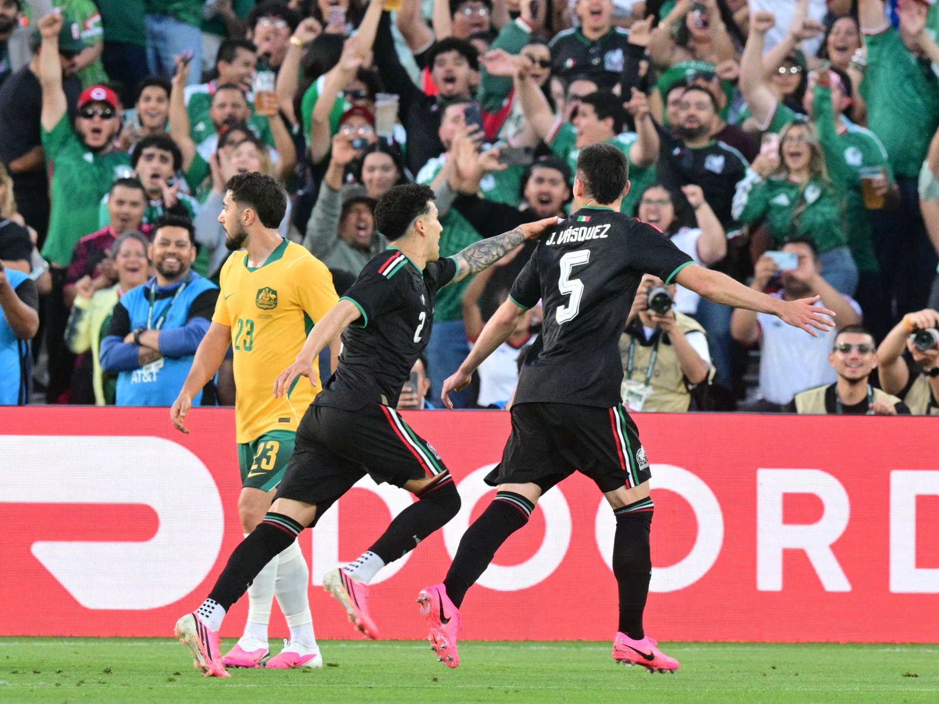 Meksiko mengalahkan Australia 1-0 sebelum batas waktu penyerahan skuad Piala Dunia