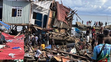 Bom Sisa Perang Dunia di Biak Numfor Meledak di Bawah Rumah Panggung Warga