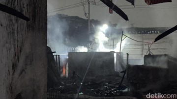 Situasi Terkini Kebakaran di Gandamekar Bekasi, Asap Hitam Membubung