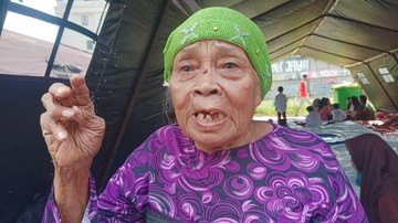 Perjuangan Saodah, Lansia 80 Tahun Selamatkan Diri dari Kebakaran di Kemayoran