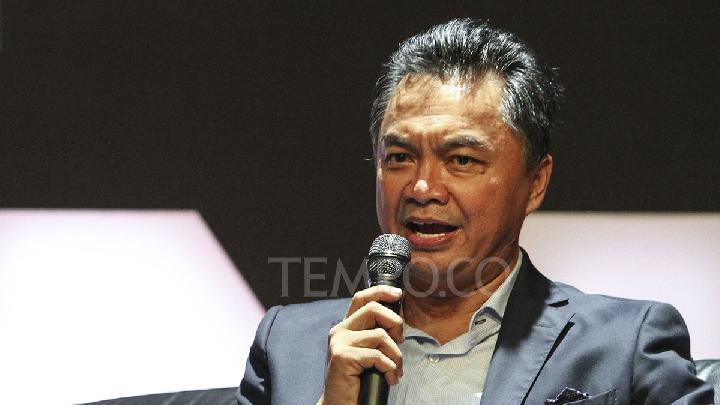 Kala Istana-DPR Bantah Kritik Dino soal Lawatan Prabowo