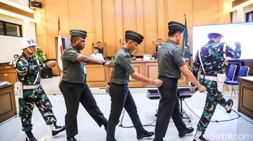 2 Terdakwa Pembunuh Kacab Bank Dipecat TNI dan Dibebankan Restitusi Rp 1,2 M