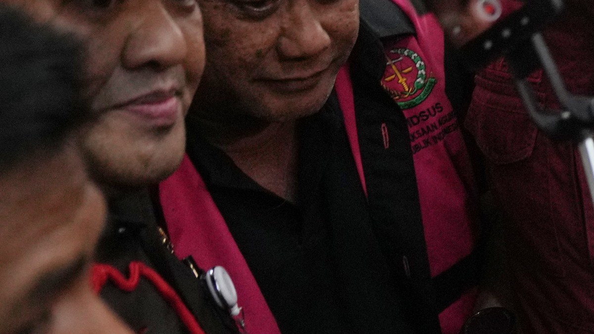Indonesia menangkap pejabat dalam tindakan keras terhadap korupsi