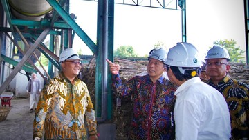 menkop-tekankan-pentingnya-koperasi-masuk-ekosistem-industri-gula