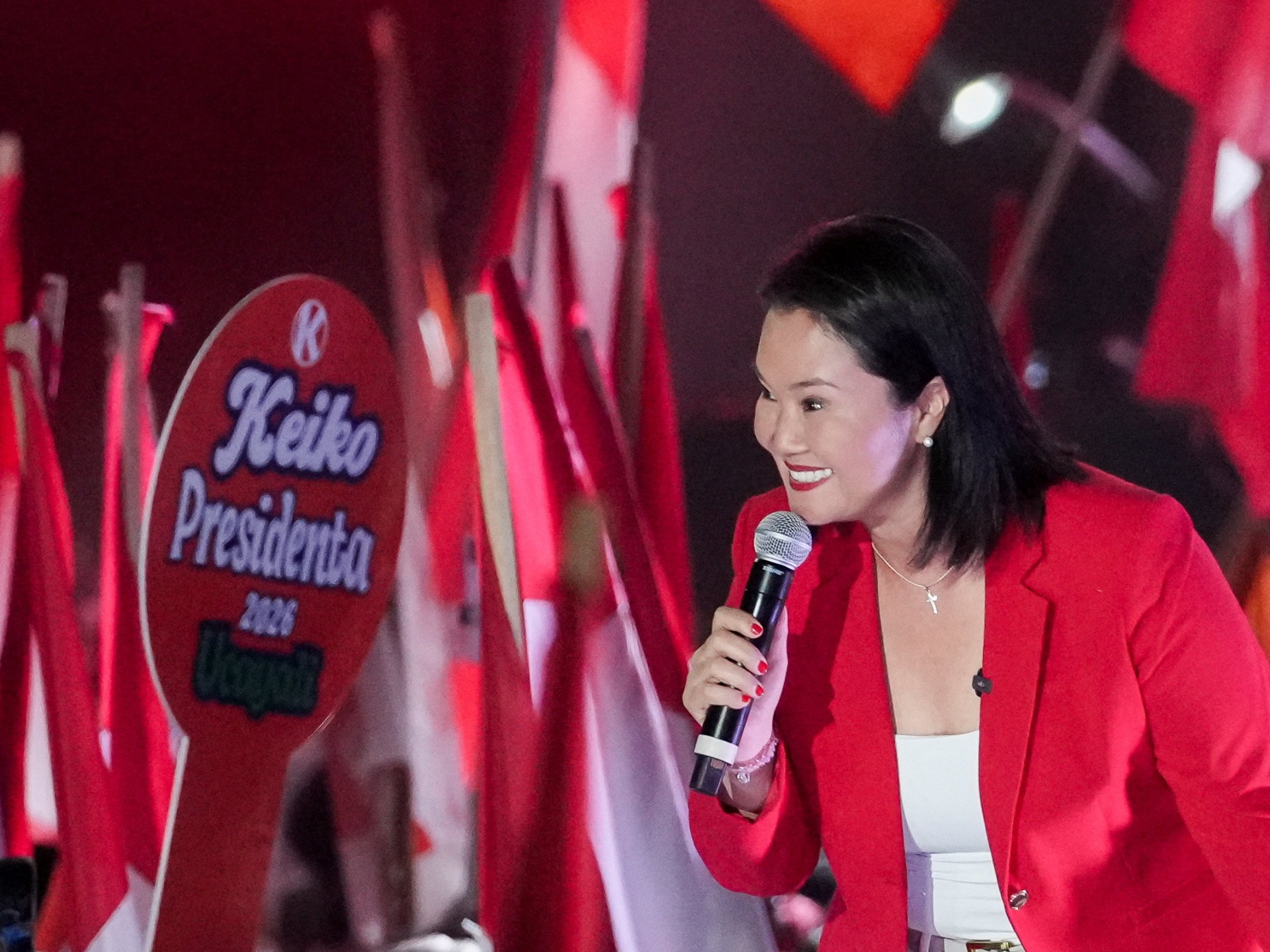 Dari ibu negara menjadi presiden? Di dalam kebangkitan Keiko Fujimori dari Peru