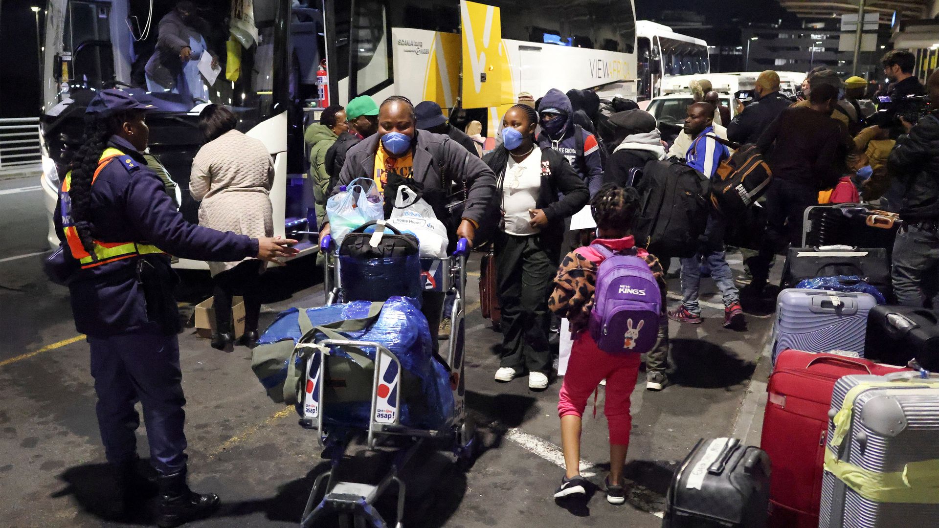 Migran Nigeria meninggalkan Afrika Selatan setelah meningkatnya protes xenofobia