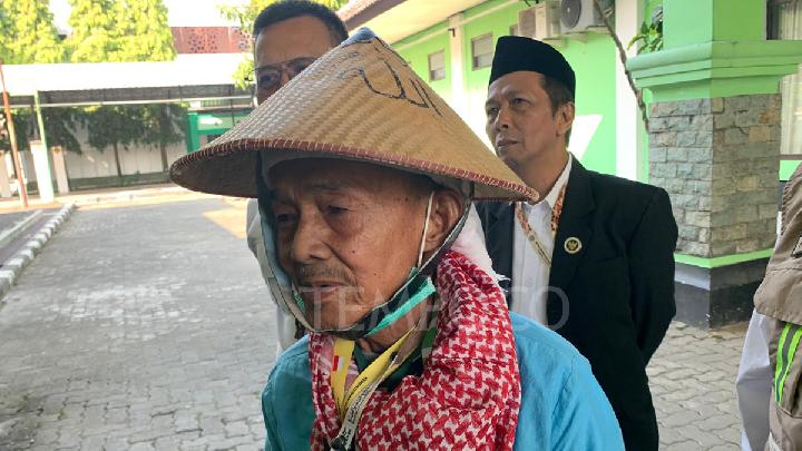 Penuhi Nazar, Jemaah Haji Asal Semarang Pulang Jalan Kaki