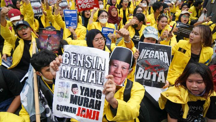 Akhiri Demo Hari Ini, BEM UI: Ini Langkah Pertama
