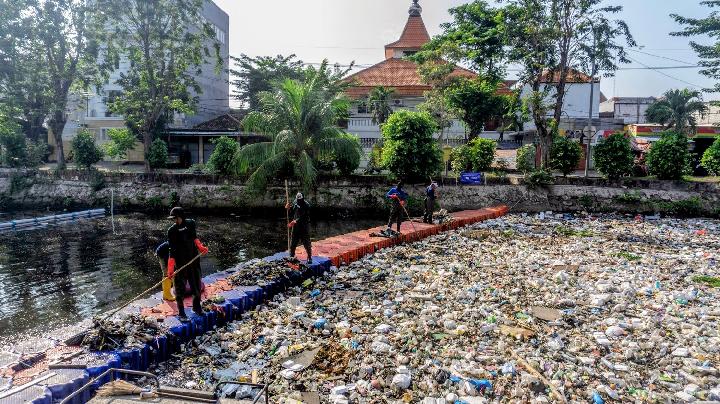 surabaya-jadi-percontohan-nasional-program-cegah-sampah-plastik-ke-laut