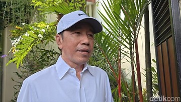 Menanti Jaket Ketua Dewan Pembina PSI Dipakai Jokowi