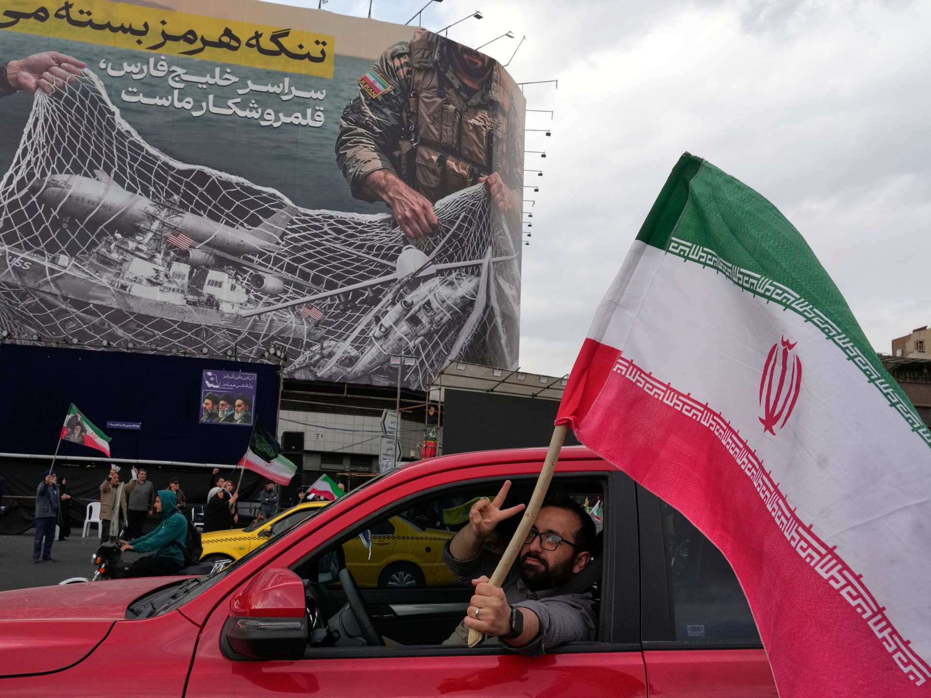 Trump mengatakan perjanjian AS-Iran akan ditandatangani pada hari Minggu: Apakah akan tercapai?