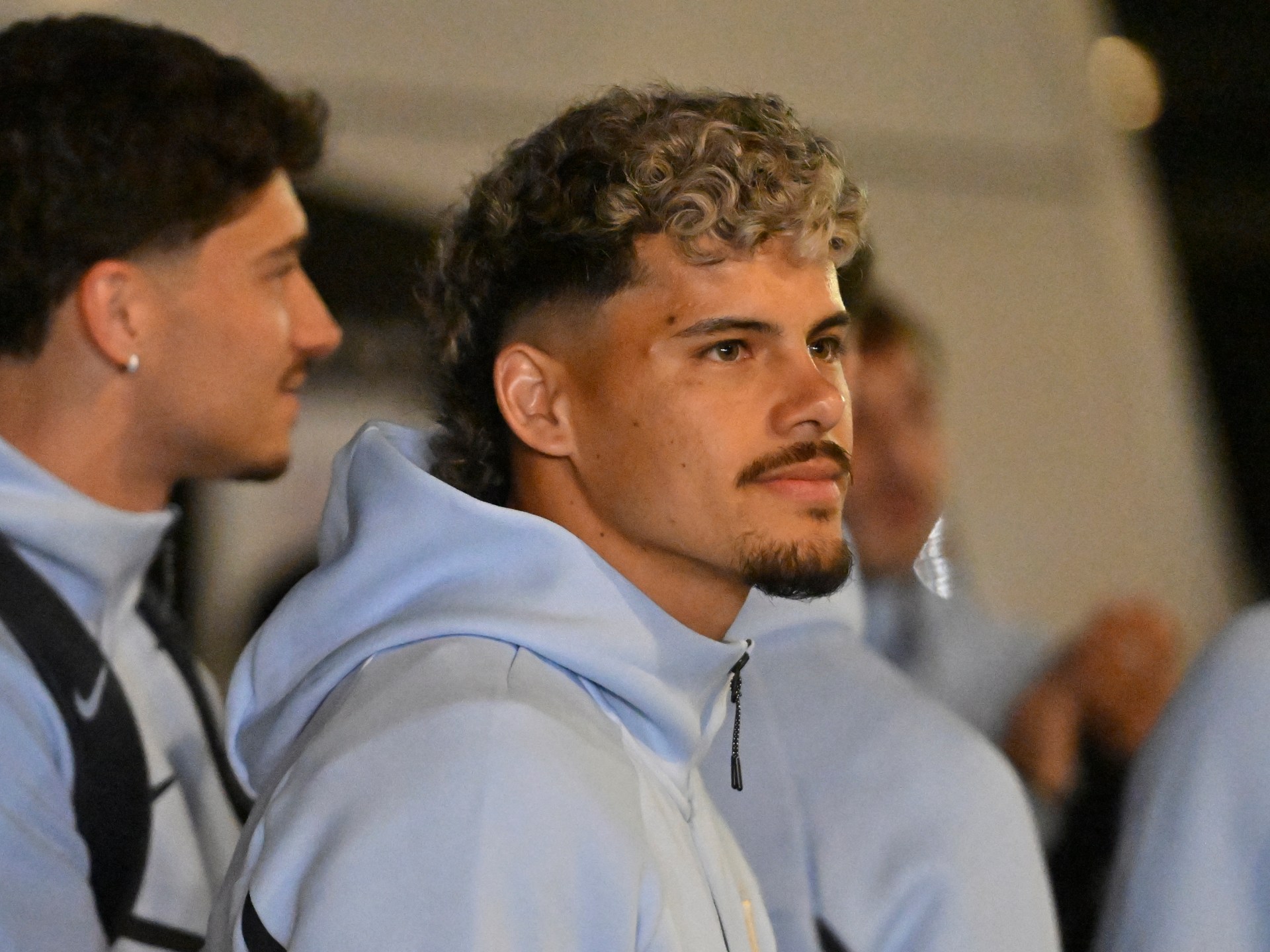 Skuad Uruguay mendarat di AS setelah tertunda penerbangan menjelang pembukaan Piala Dunia