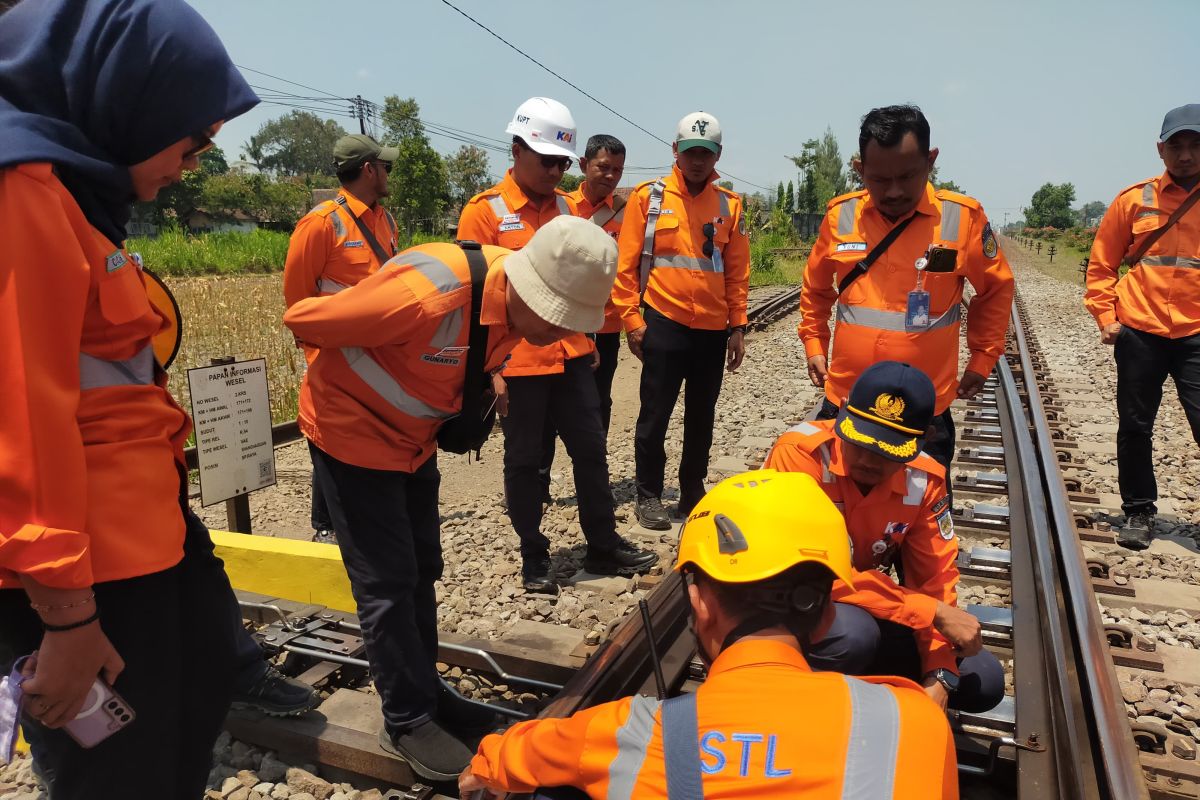 KAI cek jalur Kediri-Tulungagung pastikan keselamatan operasional KA
