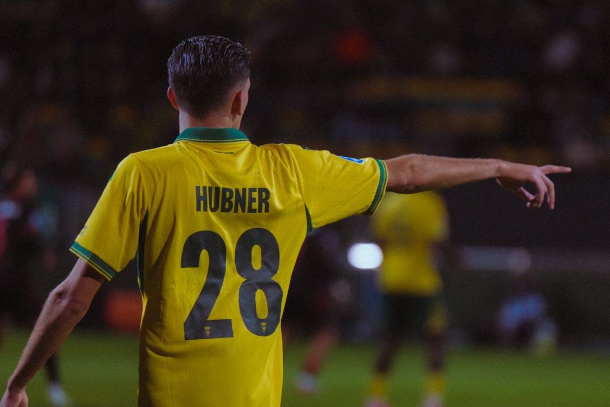 Justin Hubner main penuh, Ole Romeny di bangku cadangan