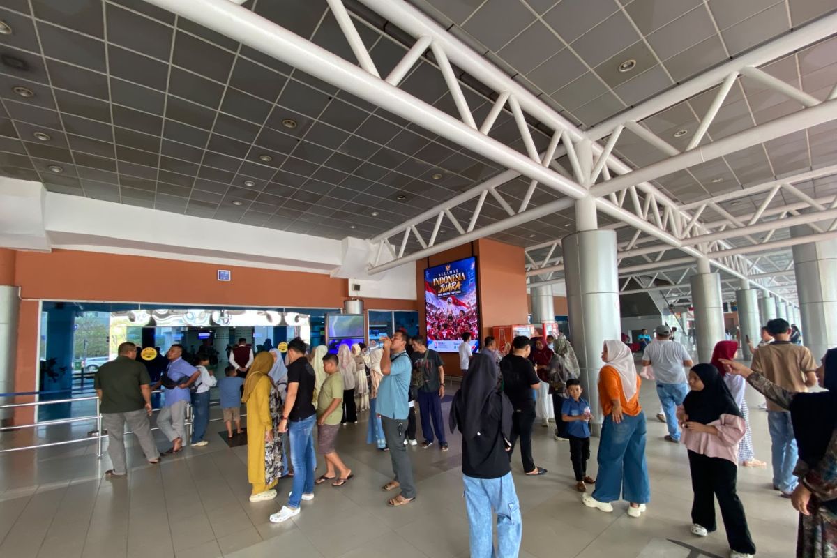 Bandara SMB II Palembang kembali beroperasi normal
