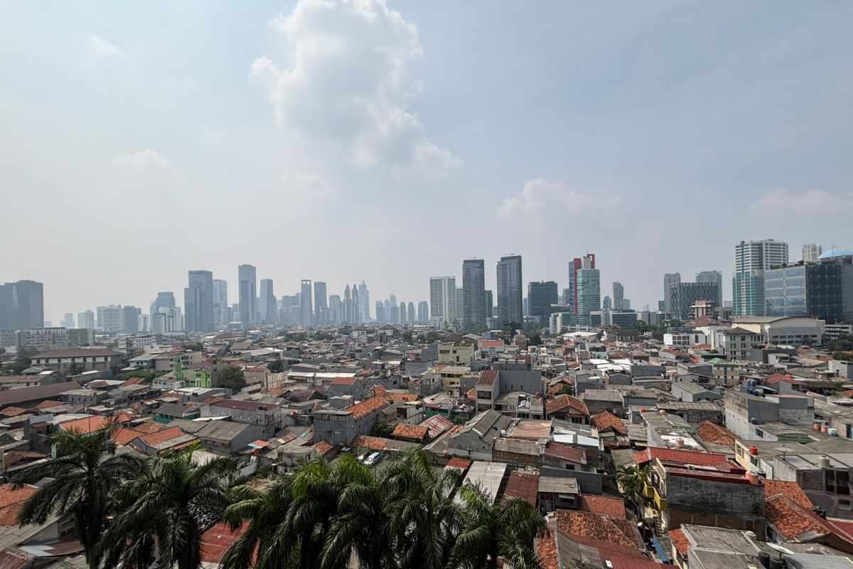 Selasa, kualitas udara Jakarta masuk kategori tidak sehat